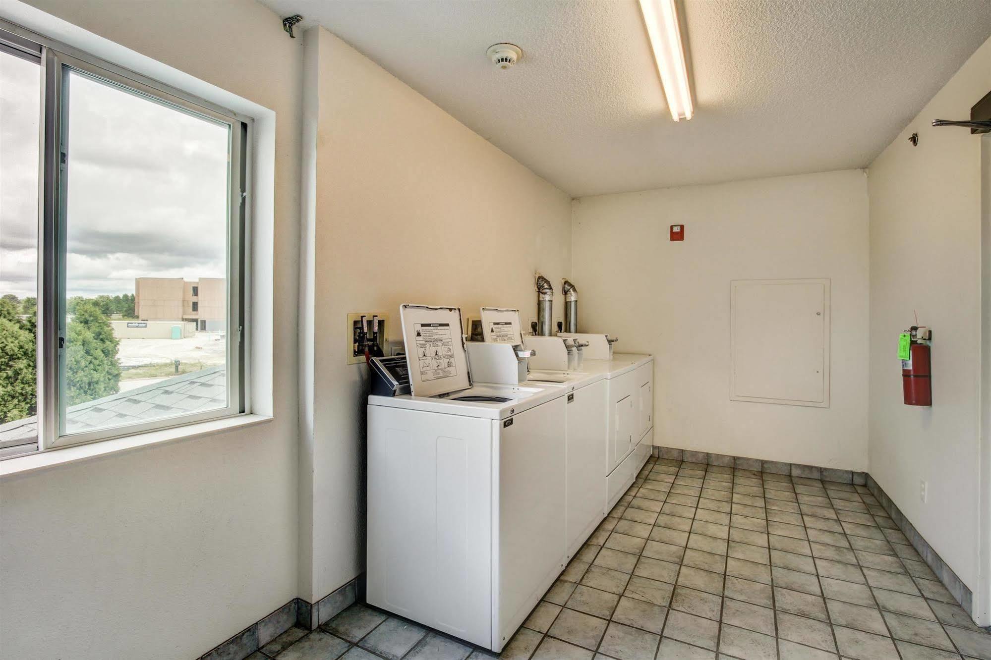 Motel 6-Medina, OH - Cleveland Buitenkant foto